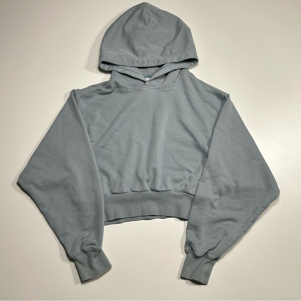 Aritzia TNA Blue Airy AF Fleece Cropped Hoodie Women’s Size Medium - Picture 2 of 10